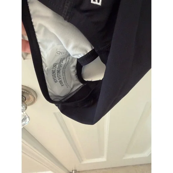 Speedo Endurance+ Medalist One Piece Swimsuit Black Women US 6 8-134710001 NWT - Picture 7 of 8